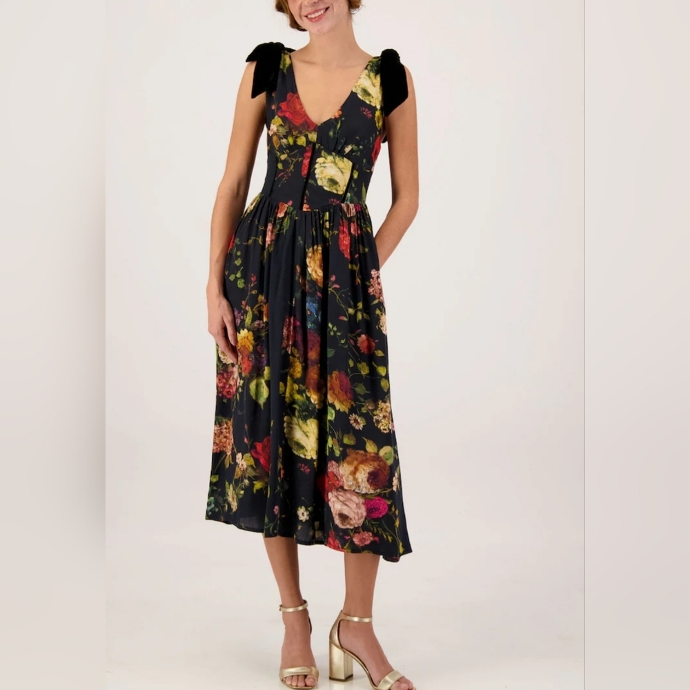 Hope & Ivy Esmeralda Corset style Midi Dress with Black Floral